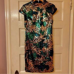 NWOT Sequins dress - size medium